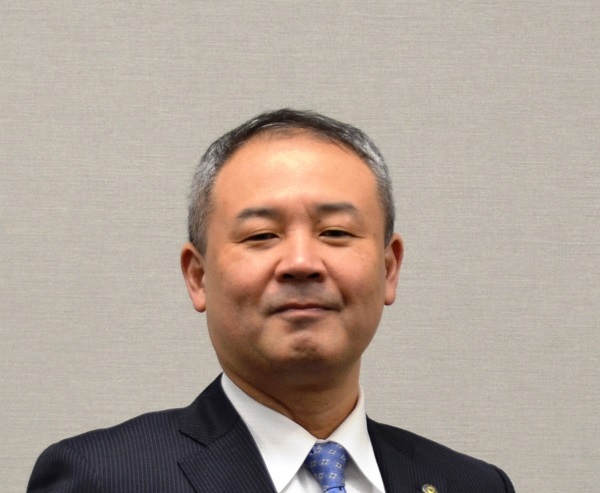 村井 淳氏