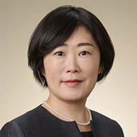 野川 真木子 氏