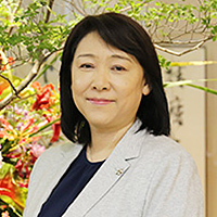 北原 悦子氏