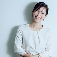 池原真佐子氏