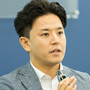 瀬戸口 航 氏