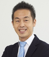 曽山 哲人氏