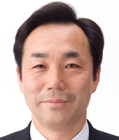 山内　雅喜氏