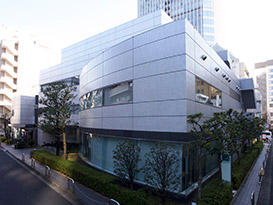 東京・永田町に研修専用教室・ミーティング用小部屋、東京駅新丸の内センタービルにビジネススクール「経営アカデミー」などの研修施設を用途に合わせご用意しています。