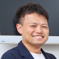 山地 裕紀氏