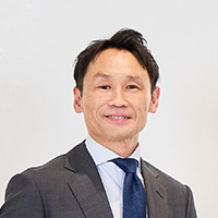 吉田 卓氏