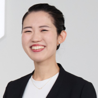 又江 史子氏