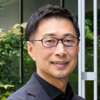 西田 政之氏
